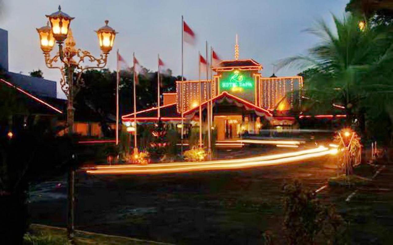 Готель Dana Surakarta  Екстер'єр фото